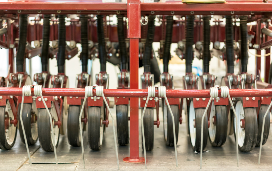 Rola zagarniaczy do siewnika i sposoby na ich samodzielny montaż