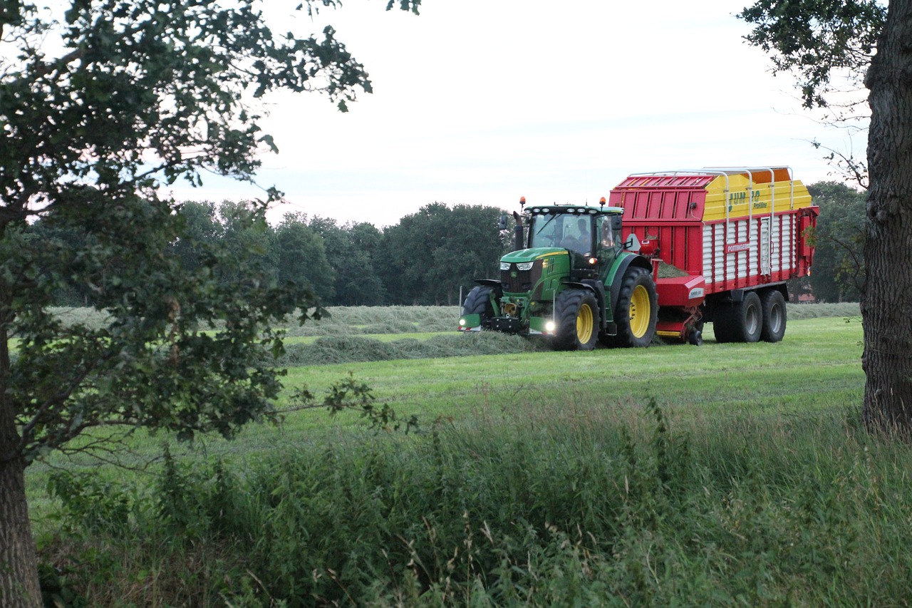 Przegląd ciągnika rolniczego przed wiosną - przygotuj się do sezonu